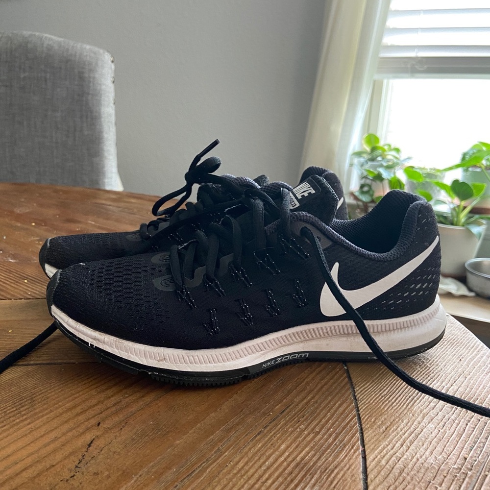 Nike Zoom Pegasus 33 black size 6
